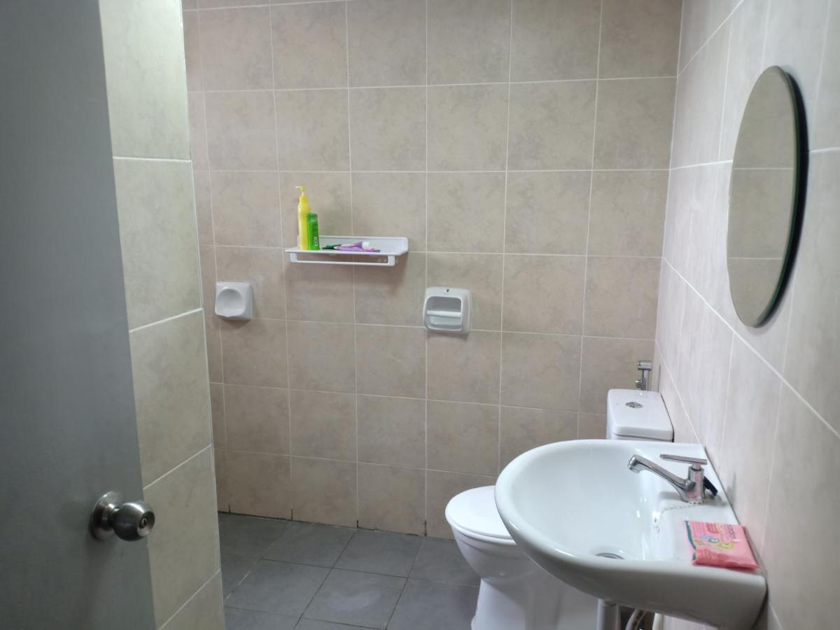 Dg Homestaymuslim Putrajaya - Near Alamanda Extérieur photo