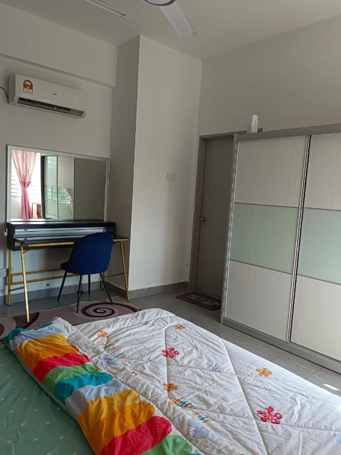 Dg Homestaymuslim Putrajaya - Near Alamanda Extérieur photo